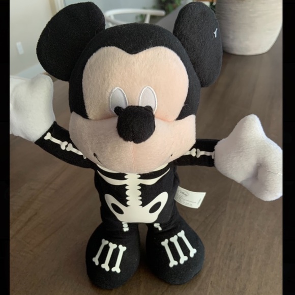 Disney Mickey Mouse Halloween Moving Plush - Picture 1 of 4